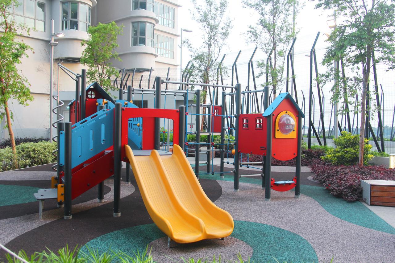 Teega Suites By Subhome Nusajaya  Exterior foto