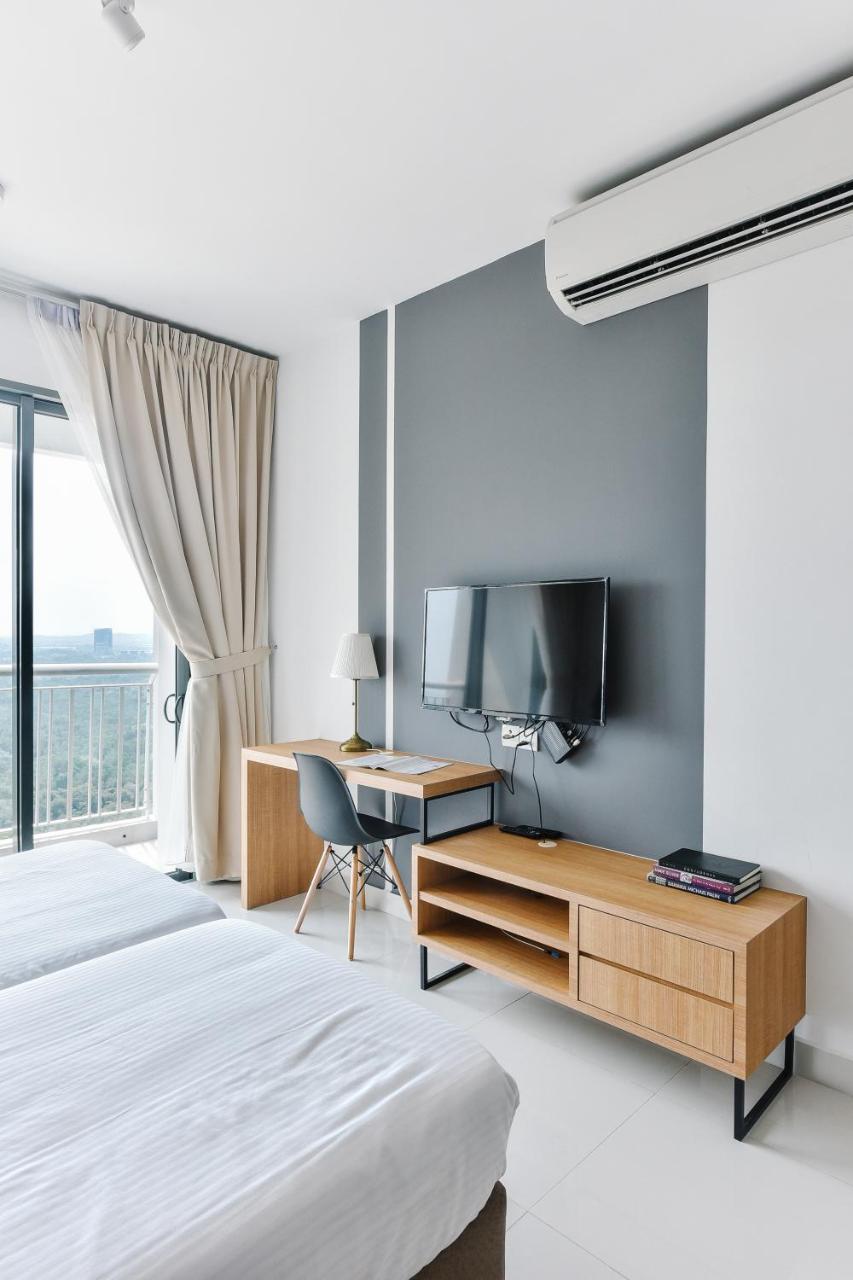 Teega Suites By Subhome Nusajaya  Exterior foto